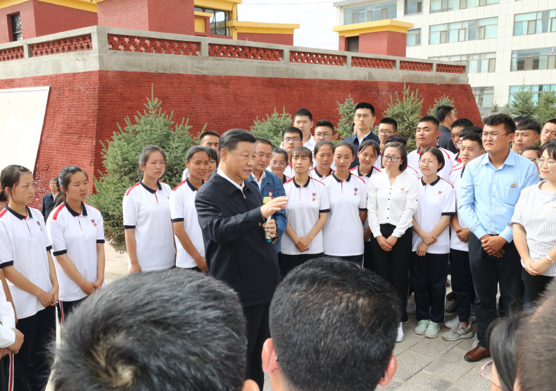 习近平考察山丹培黎学校和山丹马场_行业动态_兽药、饲料、养殖行业治理软件----兽药王软件